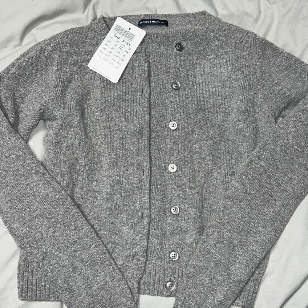 Brandy Melville sweater